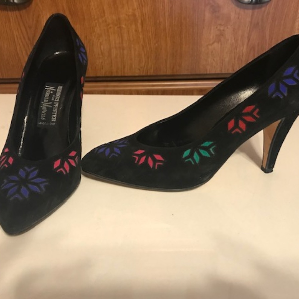 Black Shoes